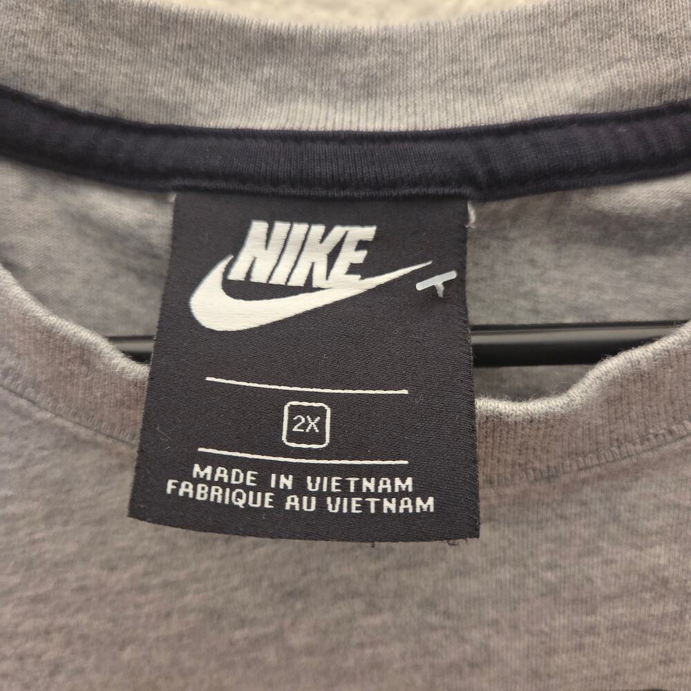 Nike Crop Top T-Shirts Grey and Black - Women's 2XL - Picture 7 of 8